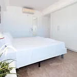 Marina - Beachfront Apartamento *
