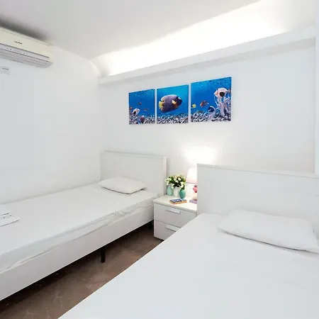 Marina - Beachfront Lejlighed