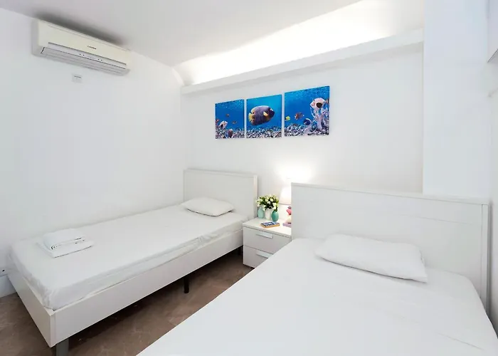 Marina - Beachfront Appartement